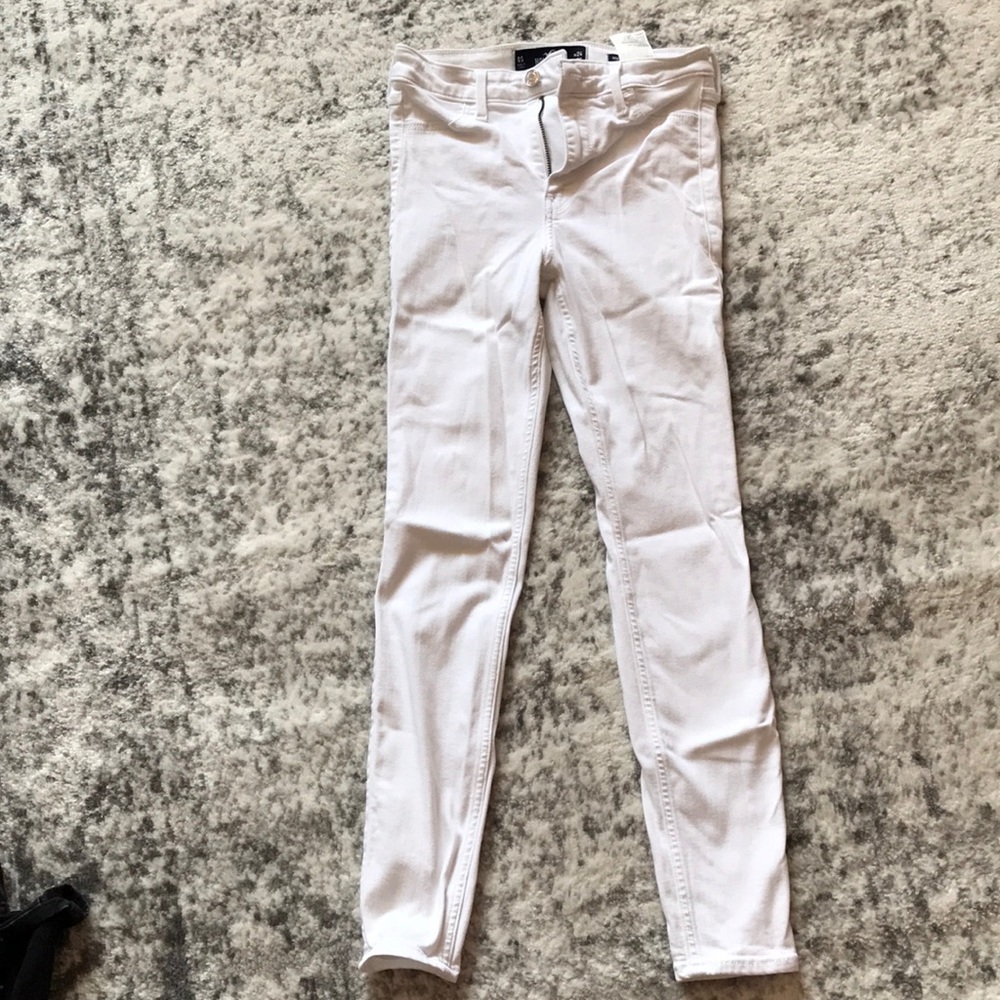 Hollis yet White Jegging